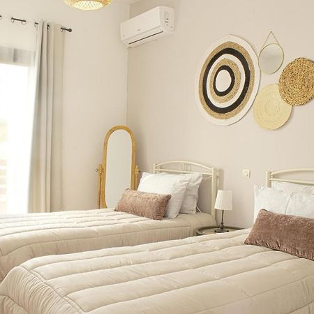 Ayerina First Floor Apartment Ариллас Экстерьер фото